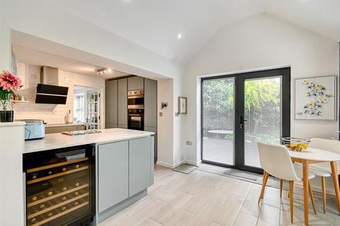 1 Manor House Close, Much Wenlock, TF13 6LZ