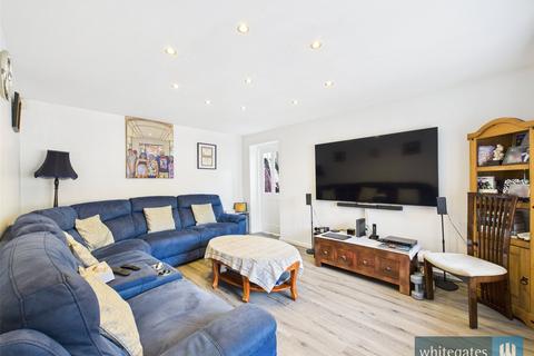 5 bedroom detached house for sale, Hunters Park Avenue, Clayton, Bradford, West Yorkshire, BD14