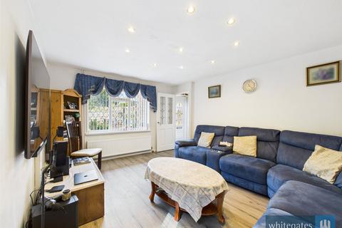5 bedroom detached house for sale, Hunters Park Avenue, Clayton, Bradford, West Yorkshire, BD14