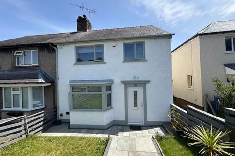 undefined, Toronnen, Bangor, Gwynedd, LL57