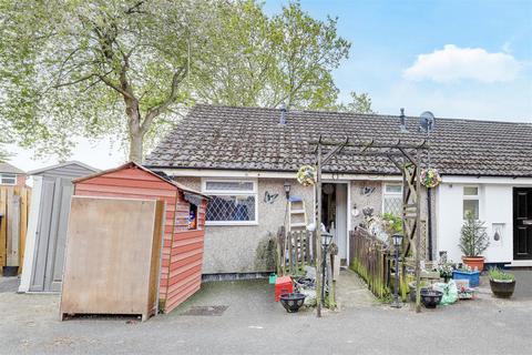 2 bedroom semi-detached bungalow for sale, Duchess Gardens, Bulwell NG6