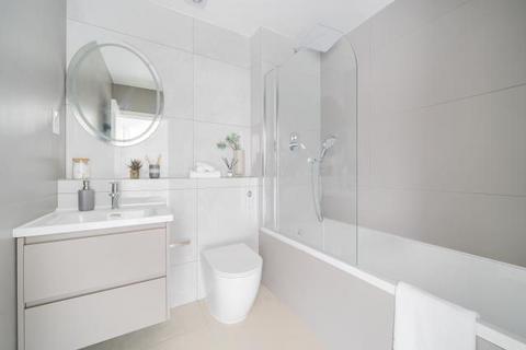 undefined, Champagne Walk,  Finchley,  London,  N3
