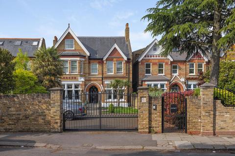 4 Aston Road, London, W5 2RL