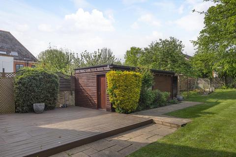 4 Aston Road, London, W5 2RL