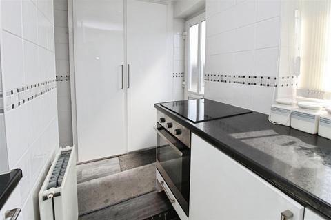 2 bedroom cottage for sale, Rooley Lane, Bradford BD4