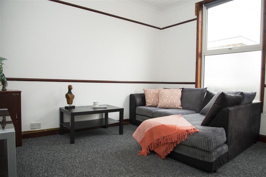 1-bed-student-flat-cottage-grove-portsmouth (14).J