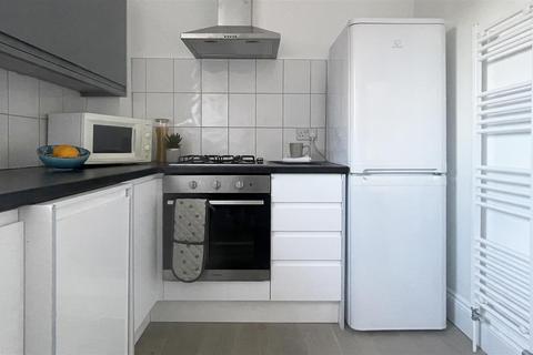 1 bedroom flat for sale, Cottage Grove, Southsea