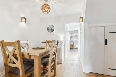 9 Woburn Road, Heath And Reach, Leighton Buzzard, LU7 0AP