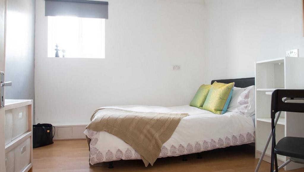 Cottage-grove-2-bed-student-flat-(bed-2).jpg