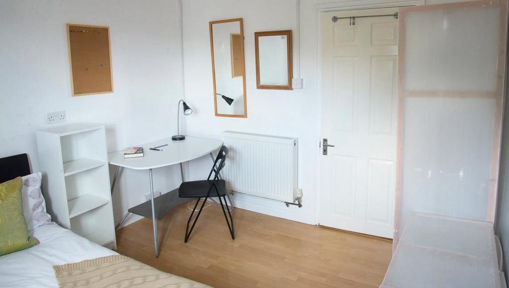 Cottage-grove-2-bed-student-flat-(bed-2b).jpg