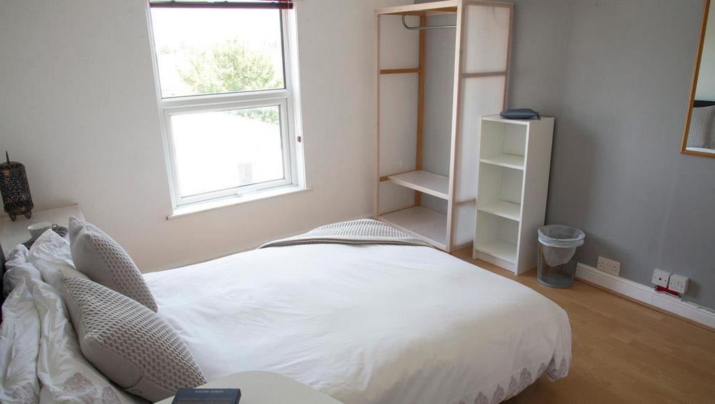 Cottage-grove-2-bed-student-flat-(bed-1b).jpg