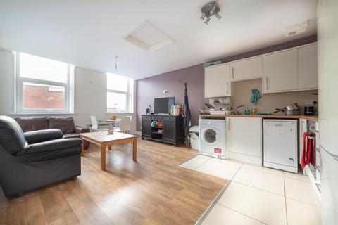 3 bedroom apartment to rent, St Andrews Street, City Centre, Newcastle Upon Tyne