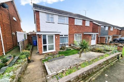 3 bedroom semi-detached house for sale, Chatsworth Crescent, Ipswich, IP2