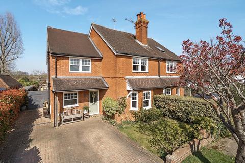 Oxhey Cottage Manor Road, Ripley, Woking, GU23 6JW