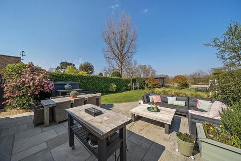 Oxhey Cottage Manor Road, Ripley, Woking, GU23 6JW