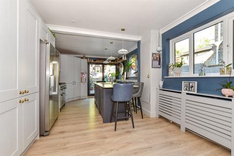 4 bedroom terraced house for sale, Connaught Road, Margate, Kent