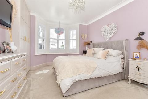 4 bedroom terraced house for sale, Connaught Road, Margate, Kent