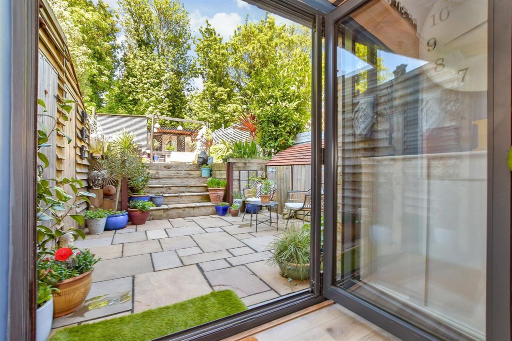 External Lifestyle Photograph