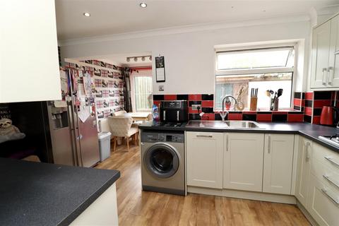 25 Cherry Crescent, Holme On Spalding Moor, York, YO43 4HS