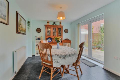 15 Battle Close, Boroughbridge, York, YO51 9GN