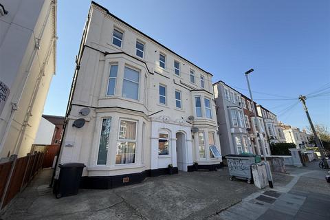 2 bedroom flat for sale, St. Andrews Road, Southsea