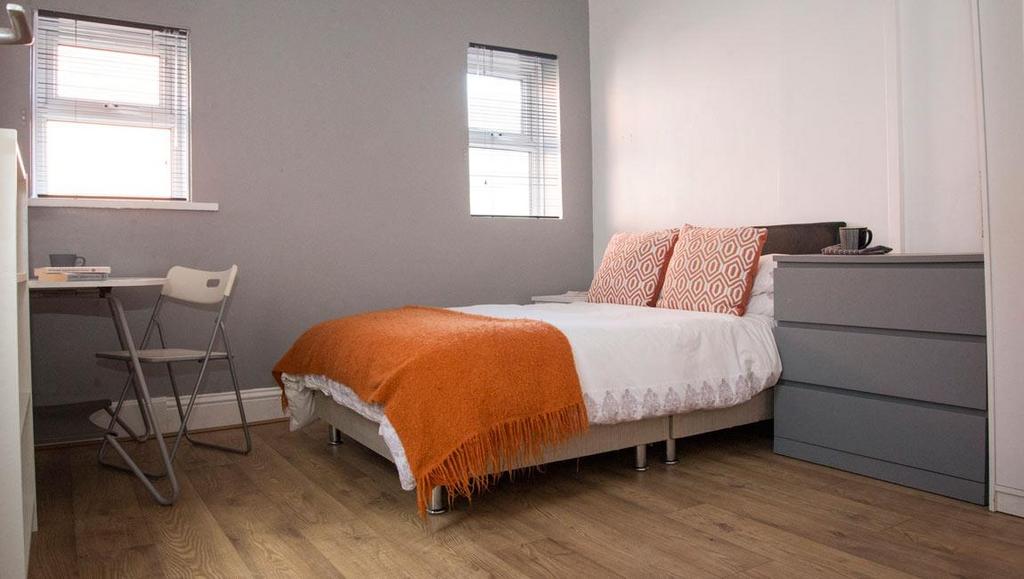 Portsmouth-2-bed-student-flat-rental-st-andrews-ro