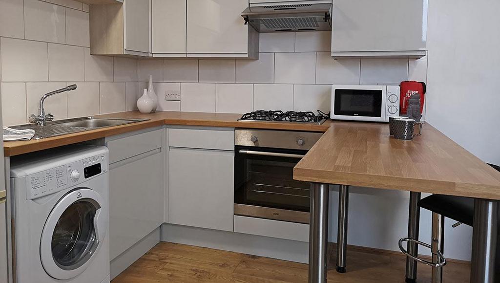 Portsmouth-2-bed-student-flat-rental-st-andrews-ro