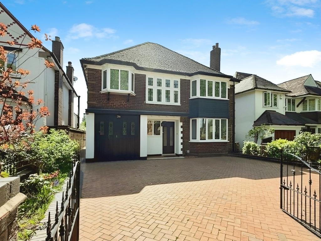 Pbox-front of house-268429.jpg