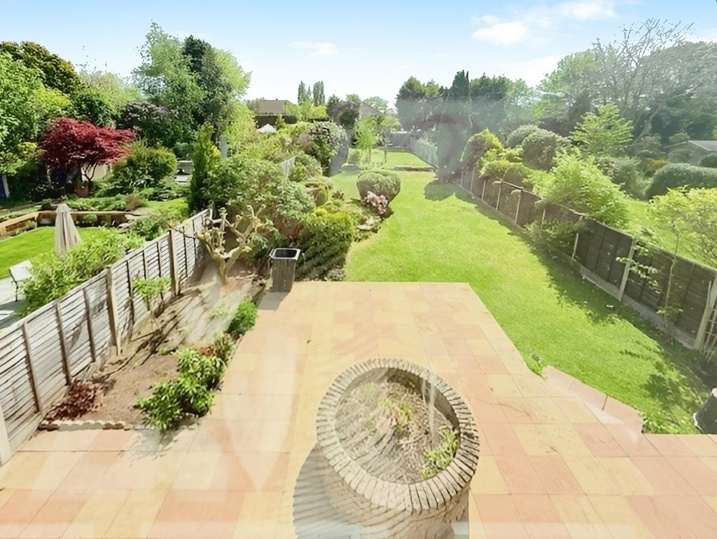 Pbox-garden-268429.jpg