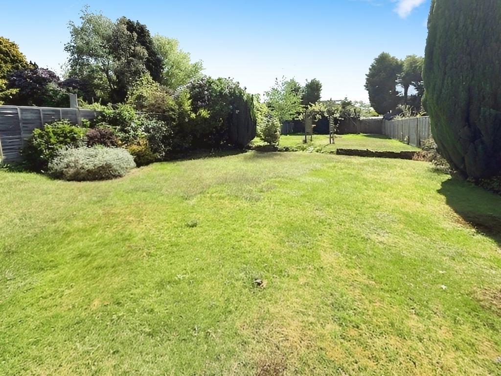 Pbox-garden-268429.jpg