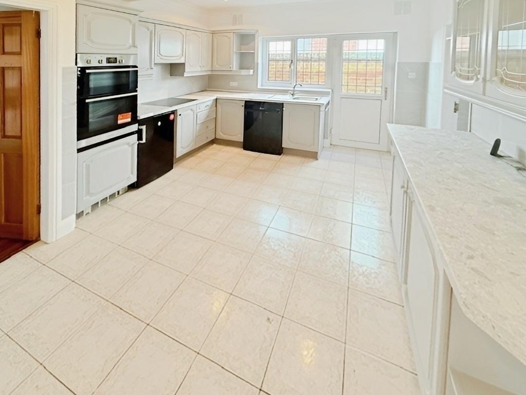 Pbox-kitchen-268429.jpg