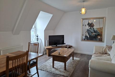 2 bedroom flat to rent, Priestgate Court, Priestgate, Peterborough, Cambridgeshire. PE1 1JA