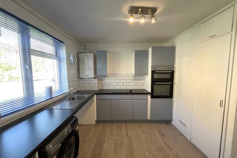 2 bedroom flat for sale, Riverbank, Staines TW18