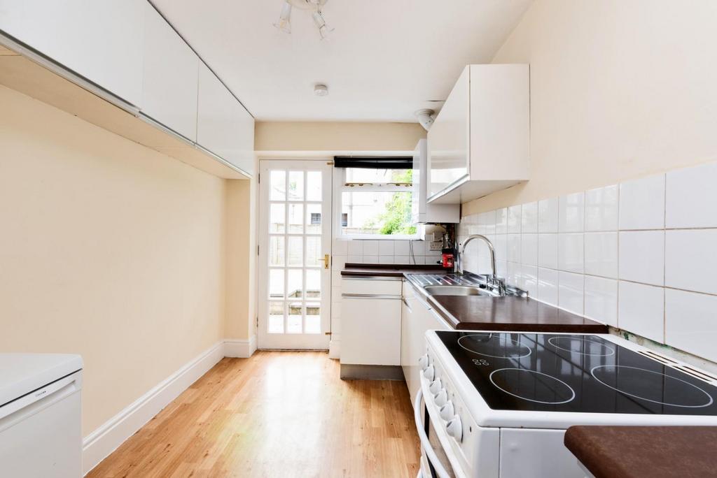 Flat, 3 Russell Street, Bath BA1 2 GF-11.jpg