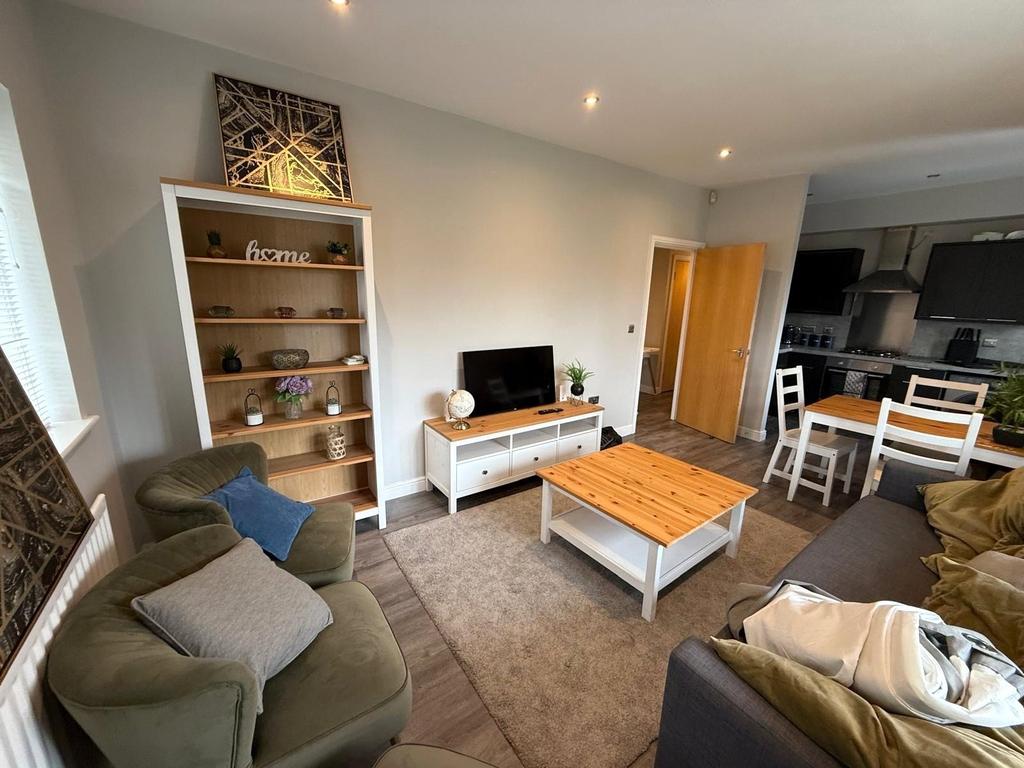 Living Room (2)
