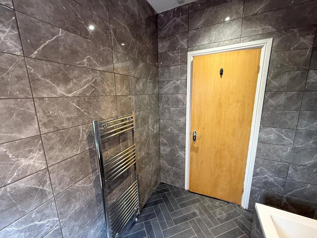 Bathroom (2)