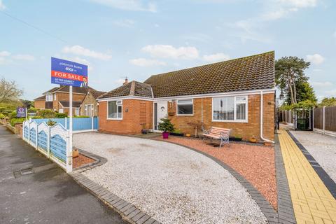 3 bedroom detached bungalow for sale - Westwood Drive, Lincoln LN6