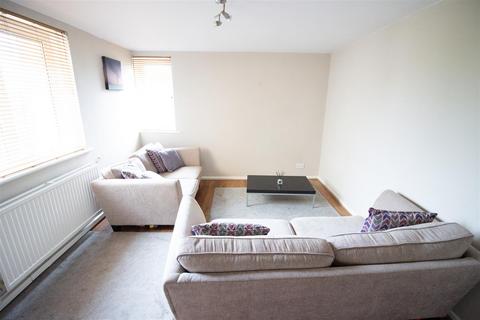 2 bedroom flat to rent, Bramwell Court, Gosforth, Newcatle Upon Tyne