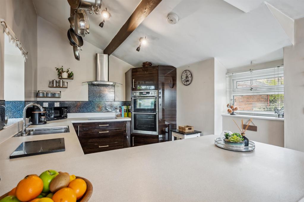 Kitchen .jpg