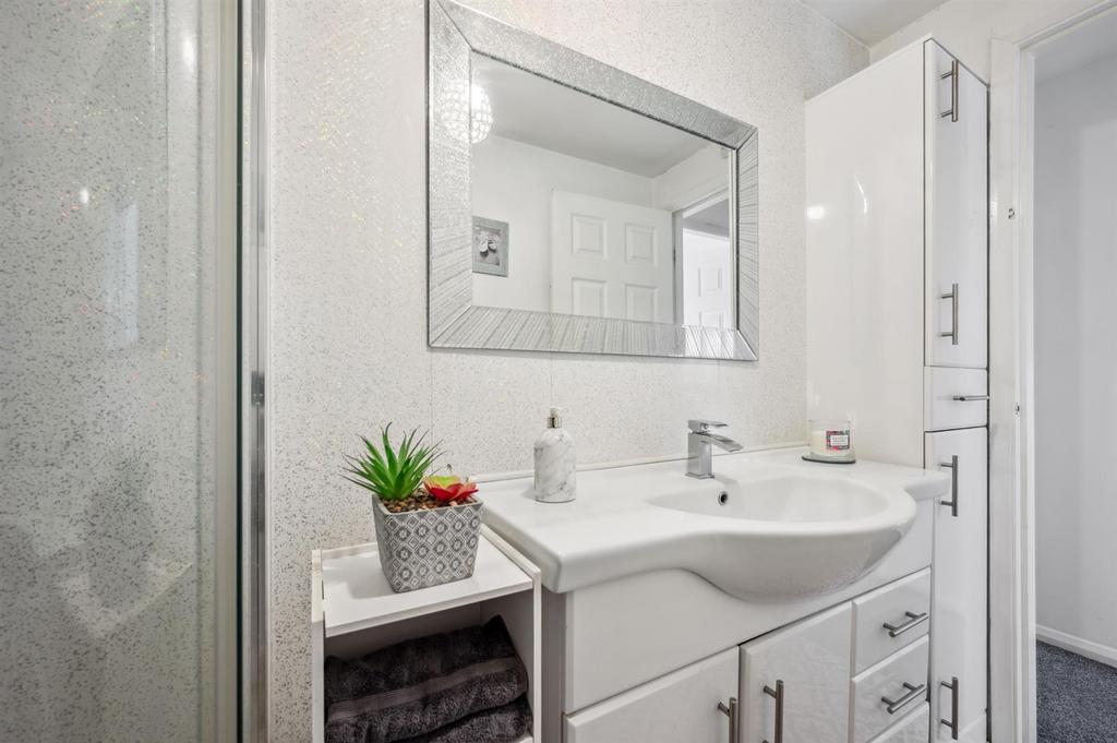 Shower Room - vanity unit.jpg