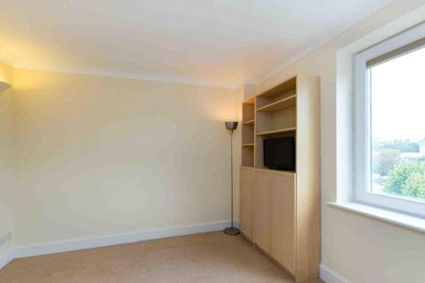 3 bedroom apartment to rent, Abbey Road, London NW8