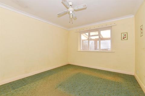 34 Highview Road, Telscombe Cliffs, Peacehaven, BN10 7AZ