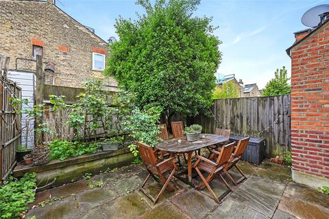 72 Oaklands Grove, London, W12 0JB