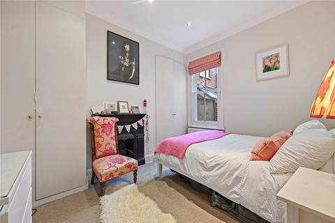 72 Oaklands Grove, London, W12 0JB