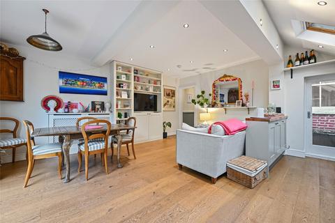 72 Oaklands Grove, London, W12 0JB
