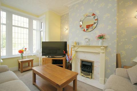 3 bedroom terraced house for sale, Wibsey Park Avenue, Wibsey, Bradford, BD6