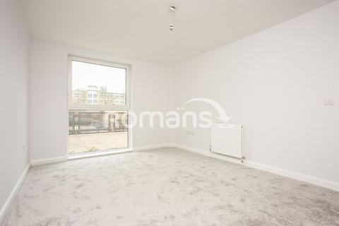 2 bedroom flat to rent, The Origin Apartments, Bracknell, RG42