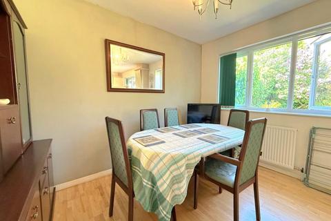 42 Claregate, Northampton, NN4 0QZ