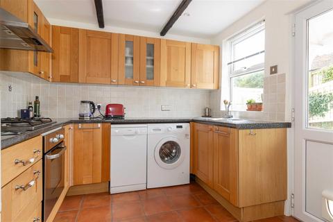49 Cobden Road, Worthing, BN11 4BD