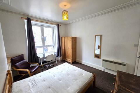 2 bedroom flat to rent, Urquhart Road, City Centre, Aberdeen, AB24